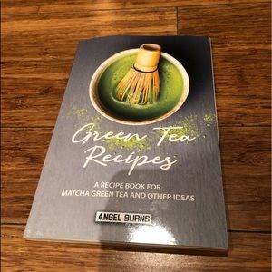 🤩NWT Matcha Recipe Book